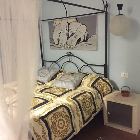 La Morra Guest house *